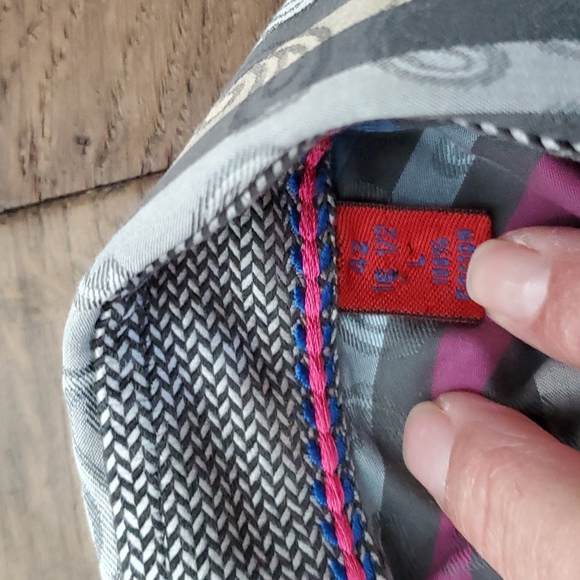 Robert Graham Mens Shirt - Picture 5 of 6